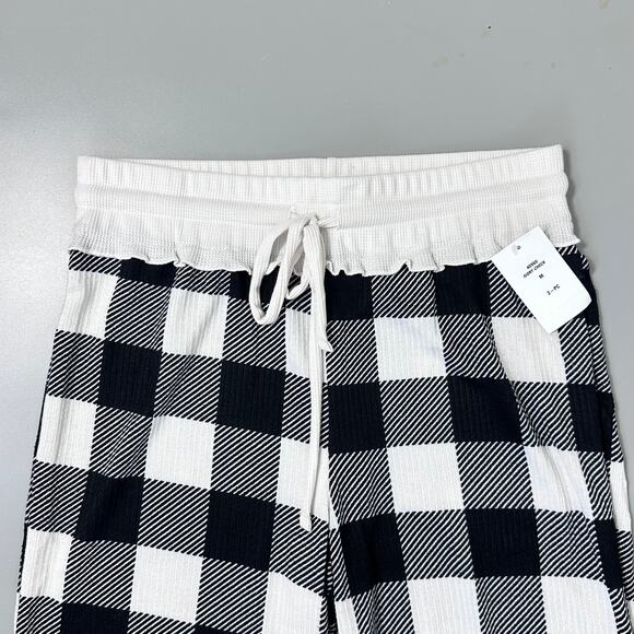 Honeydew Gingham Checkered Pajama Pants in Black White - Picture 6 of 10